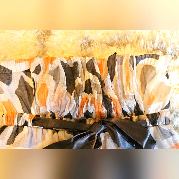 Women' The Limited Strapless Blouse - Picture 6 of 6